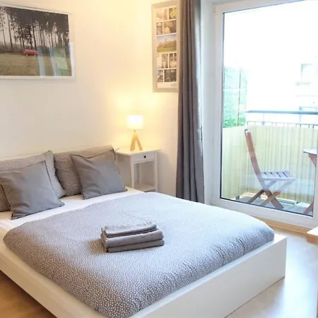 Neustadt - Whg Mit Balkon & Tiefgarage * Dresden